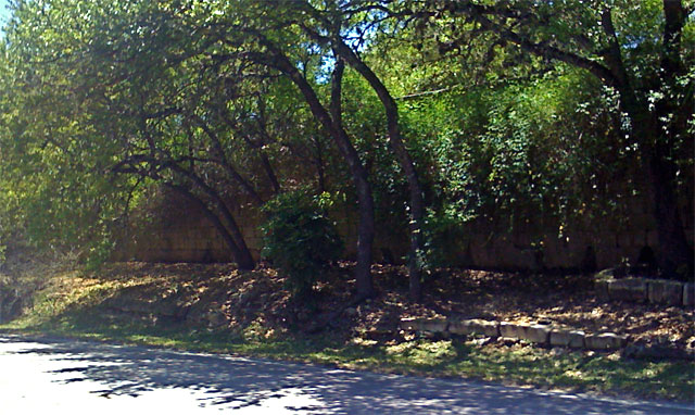 Michaels Cove Retaining Wall andFence 02